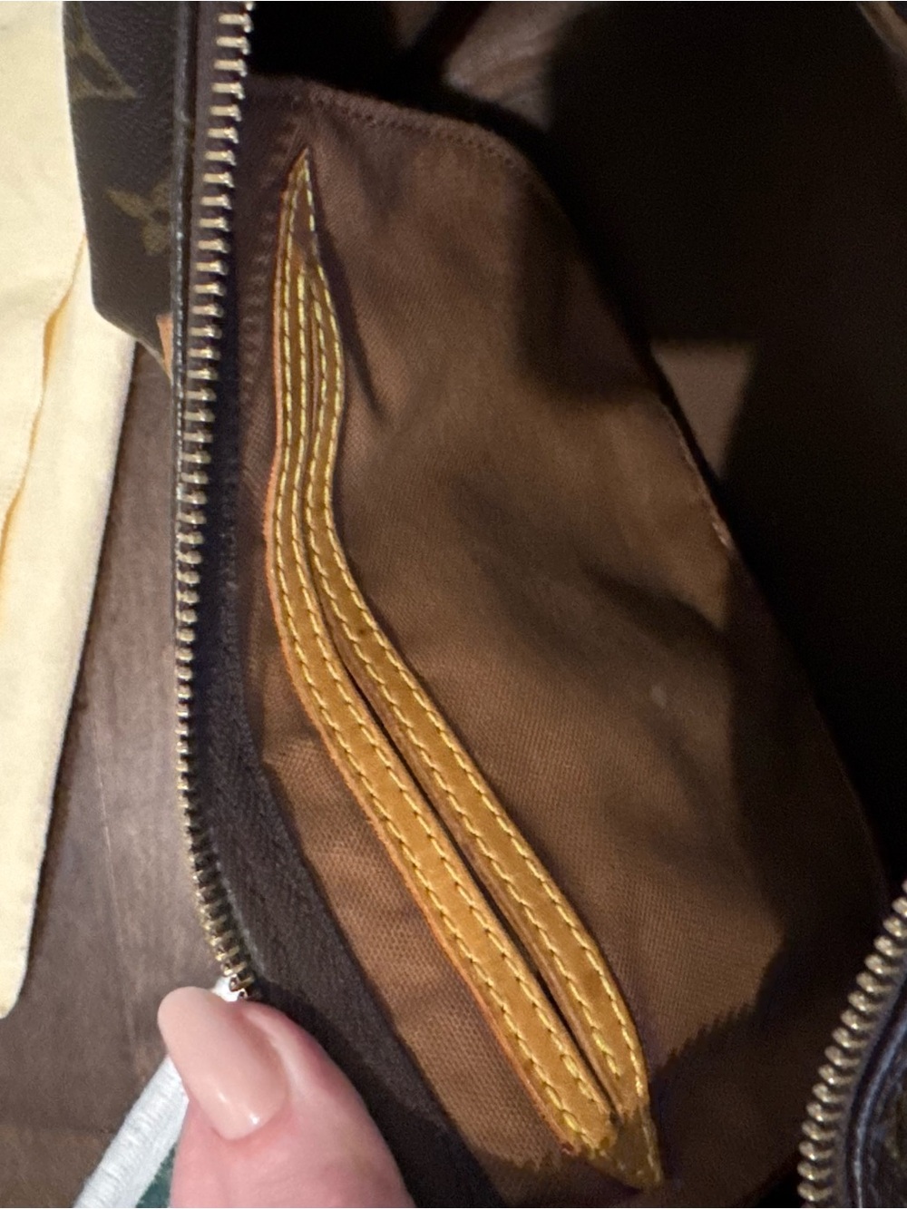 Louis Vuitton Brown Monogram Speedy 25 - Picture 9 of 15